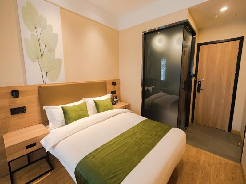 Greentree Inn Shanghai Huangxing Park Subway Station Express Hotel المظهر الخارجي الصورة