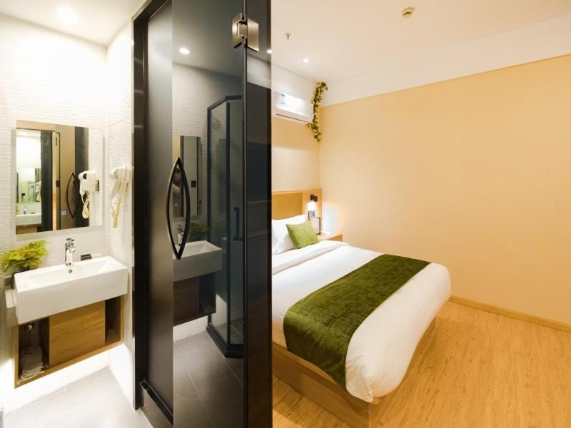 Greentree Inn Shanghai Huangxing Park Subway Station Express Hotel المظهر الخارجي الصورة