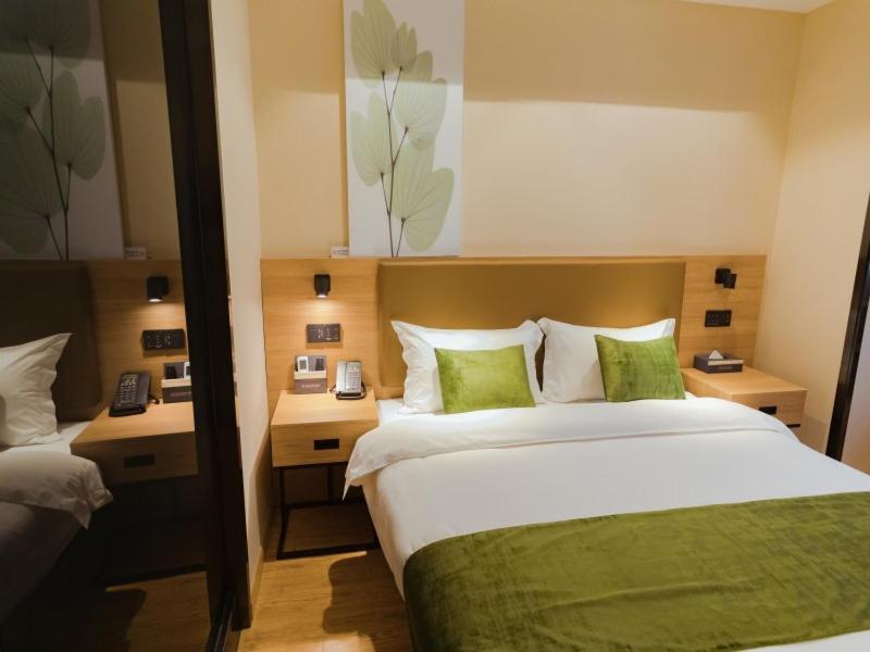 Greentree Inn Shanghai Huangxing Park Subway Station Express Hotel المظهر الخارجي الصورة